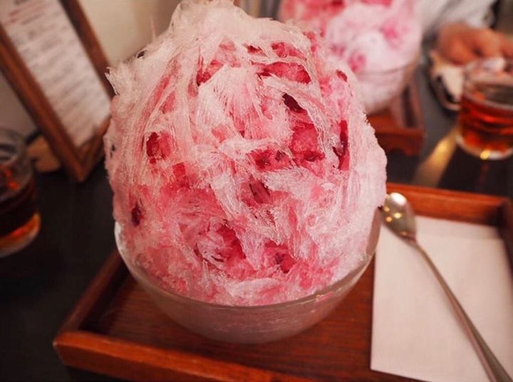 季節の果実氷（生ぶどう）