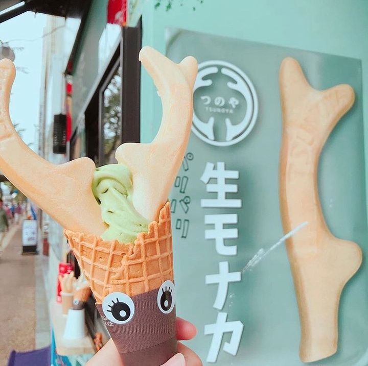 鹿をモチーフにした「つのや」の生モナカ