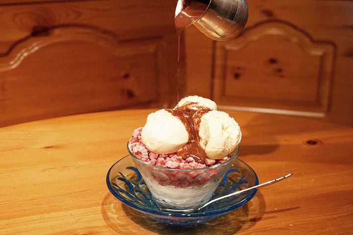 スイスで最もポピュラーなデザート「クップデンマーク」