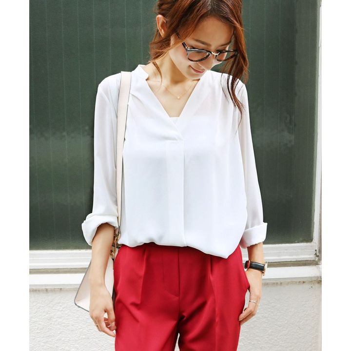 シフォンブラウス