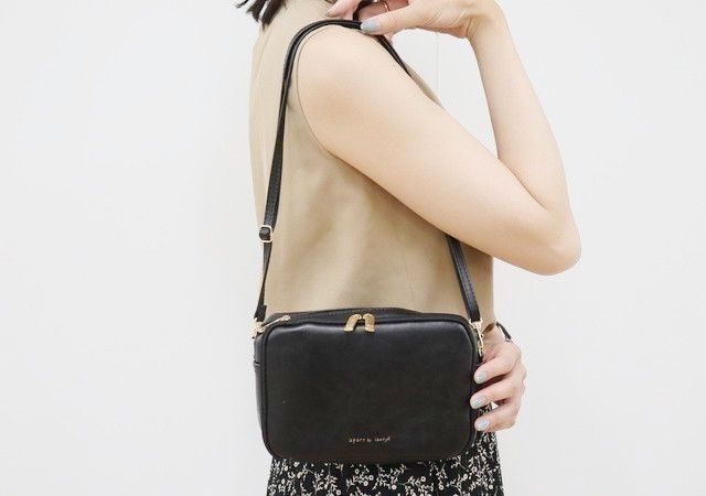 Apart by lowrys wallet shoulder bag book new arrivals