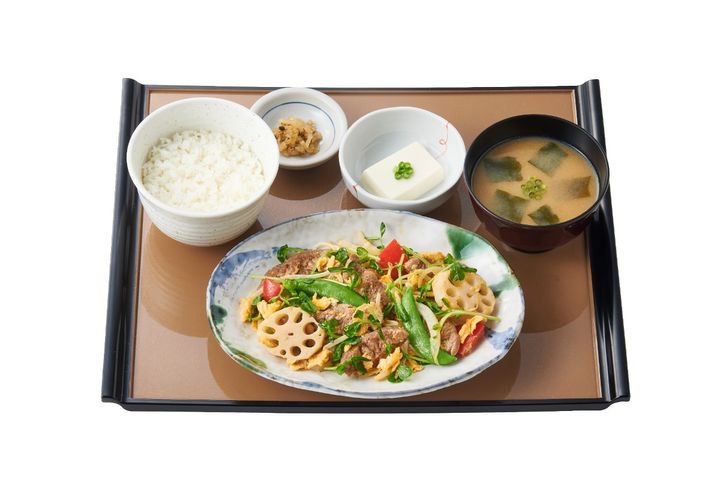 「大豆ミートの豆苗玉子炒め定食」を発売（プレナス提供）