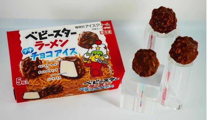 「ベビースターラーメン プチチョコアイス」（おやつカンパニー提供）