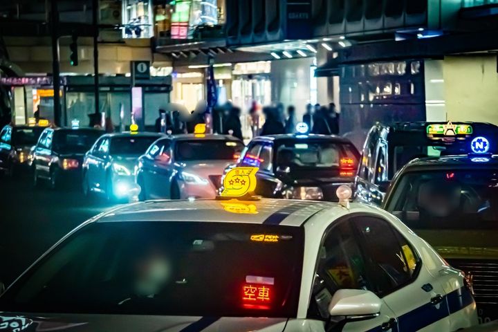 タクシーの車内で嘔吐したらどうなる？