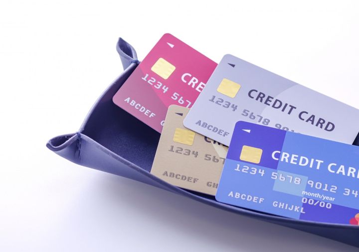 満足度1位のクレカは？