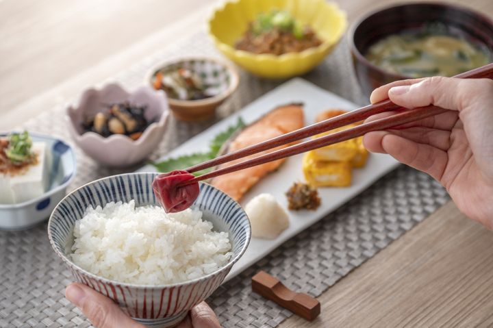 中学生の子どもが朝食を食べない理由は？