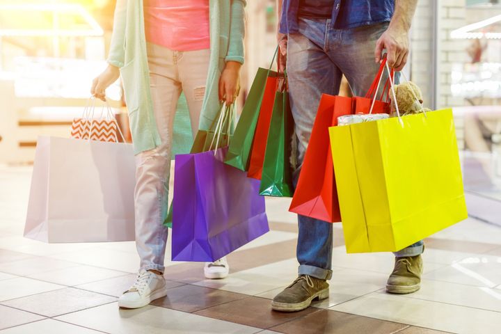 百貨店とショッピングセンターの違いは？