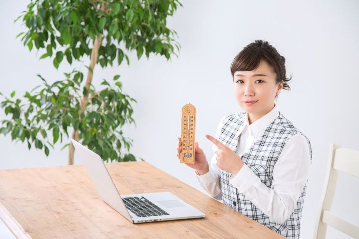 夏場のオフィス、冷房温度の平均は？