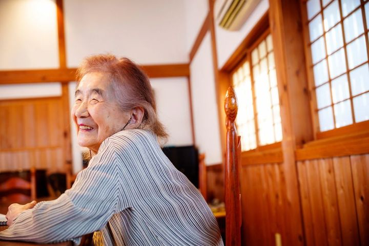 嫁いだ後は広い屋敷の掃除、川での洗濯、子育てにあけくれた