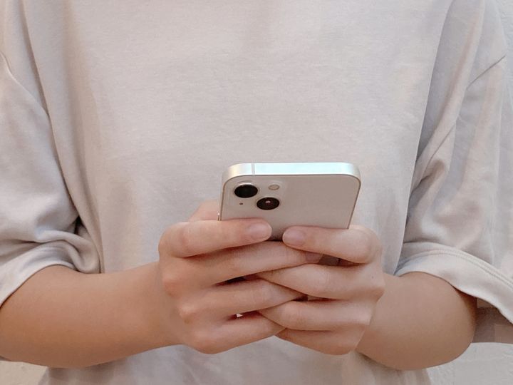 「簡単に稼げる」などとうたう副業サイトや副業広告に要注意