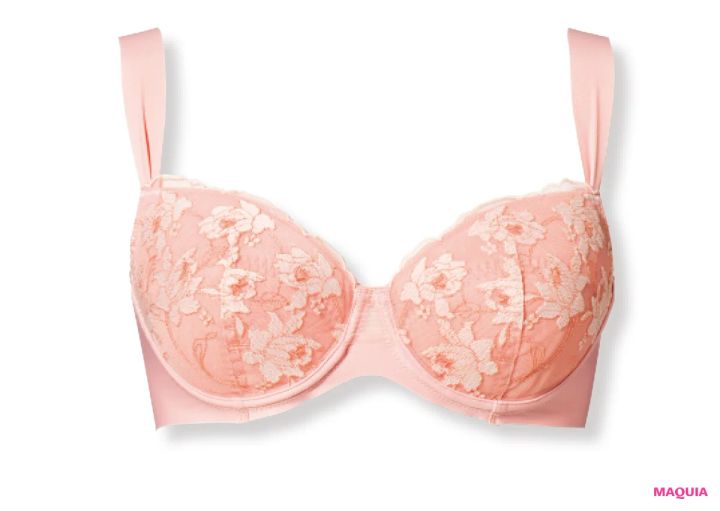 ウイング fufu つけてないみたいなブラ ￥3190／ワコール（11月発売予定）