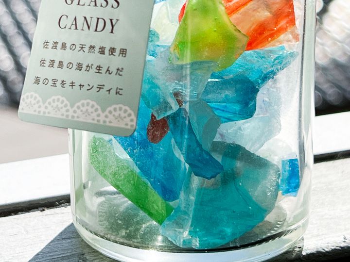今買うべき映え土産】本物のガラスのように美しい！佐渡島「シーグラス  