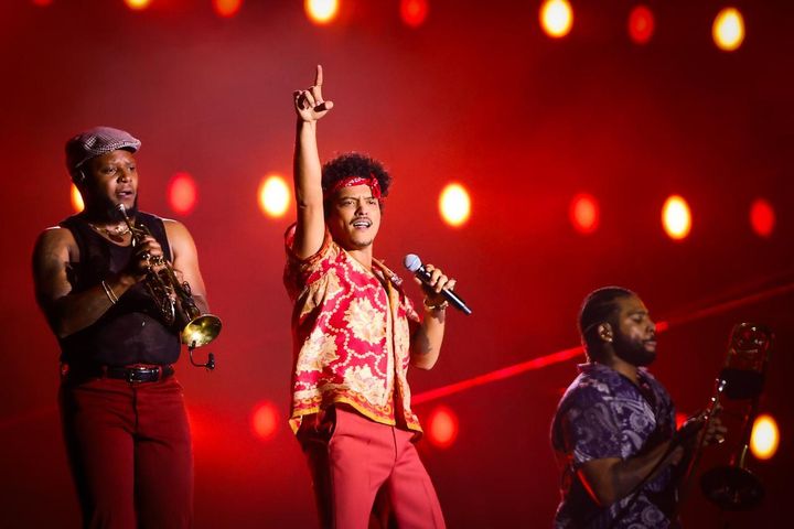 画像: ブルーノ・マーズが来日公演に先駆け、ハローキティとコラボ