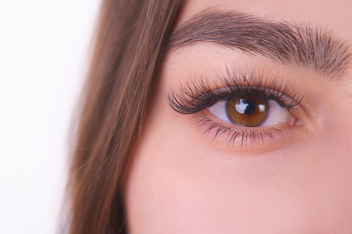 まつ毛がどんどん抜ける！？加齢まつ毛が若返る方法