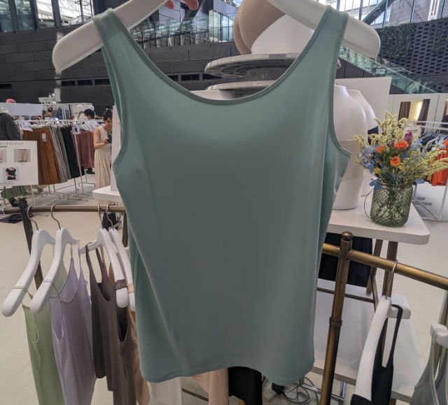 ワークマンの新作下着のタンクトップ