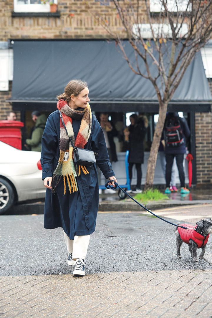 デニムコーデが一番人気！小物の合わせ方が上手なコーデ7選【ロンドンガールの一週間コーデ】