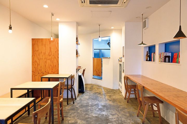 西荻窪〈ノムカフェ〉店内