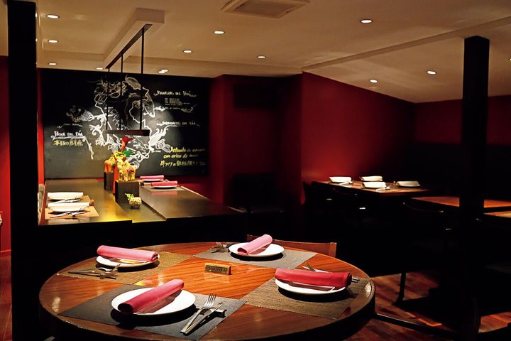 明治神宮前〈ベポカ〉店内