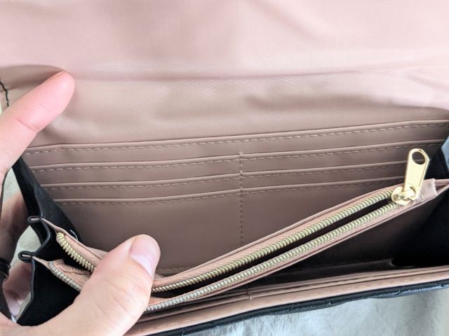 レシートポケットとカードポケット