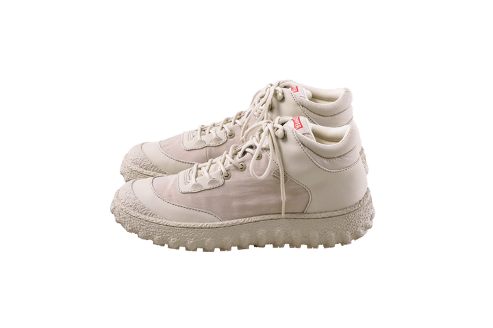 〈カンペール〉のシューズ