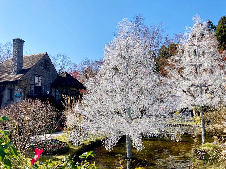 まるで中世ヨーロッパ♪「箱根ガラスの森美術館」で光と風が彩るアートな幻想空間へトリップ
