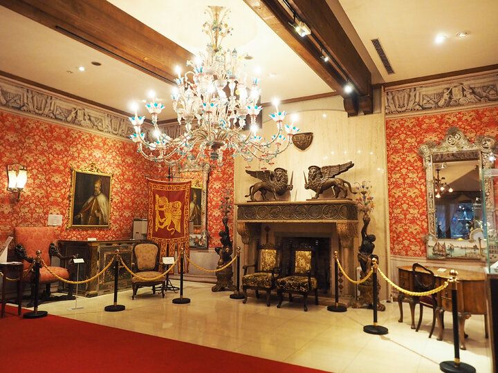 まるで中世ヨーロッパ♪「箱根ガラスの森美術館」で光と風が彩るアートな幻想空間へトリップ