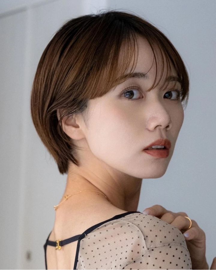 ショート ヘア 髪型 ヘアスタイル 前髪あり ヘアカラー