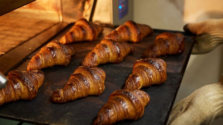 焼き上がったクロワッサン