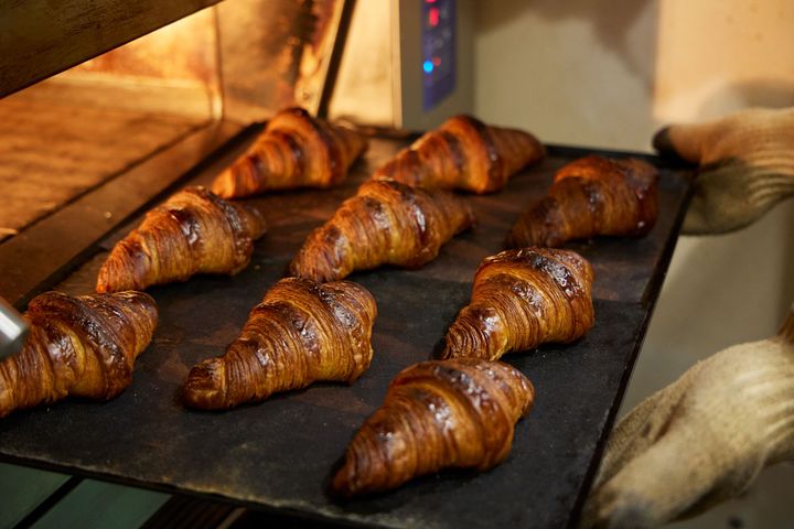 焼き上がったクロワッサン