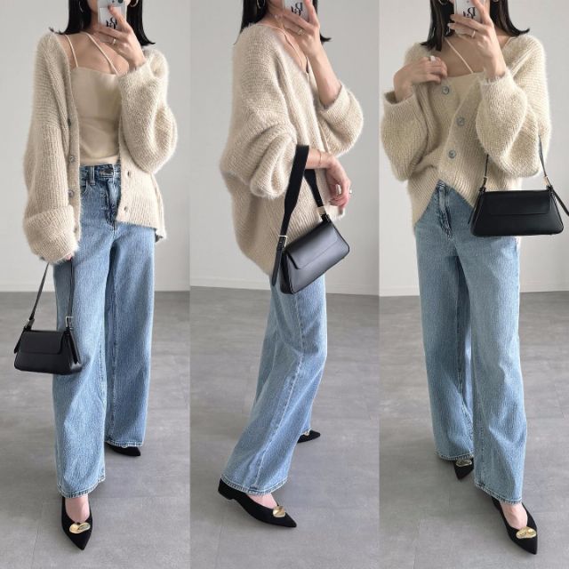 ミドルライズワイドジーンズとカーディガンのコーデ