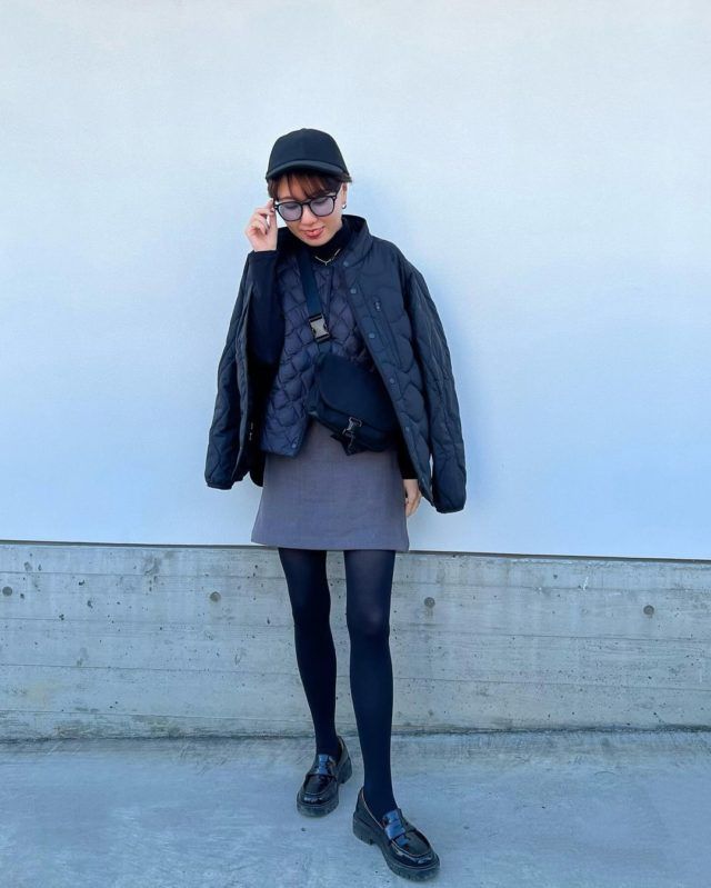 ハイブリットダウン＆ベスト全身の女性