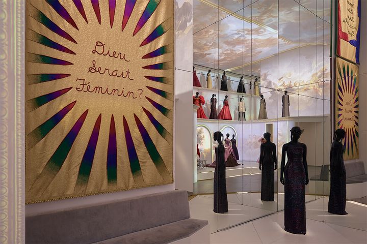 231205-La Galerie-Dior-15.jpg