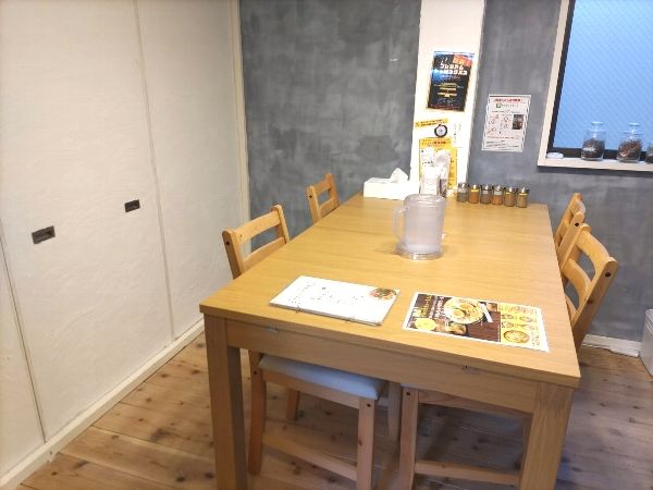 カレー専門店 エフブンノイチカレー 住吉駅 個室あり