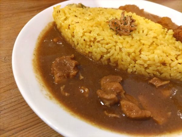 カレー専門店 エフブンノイチカレー 住吉駅 あいがけカレー
