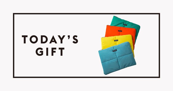 〈bPr BEAMS〉のパソコンケース