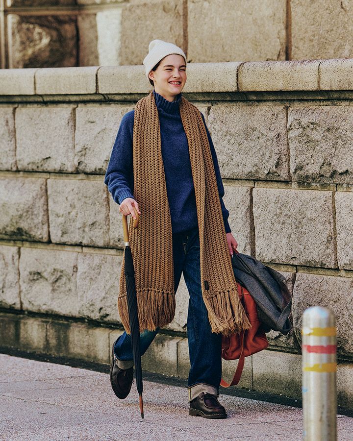 寒い日のオシャレはセーターで決まり！デニムに合う着回し力抜群のニットたち