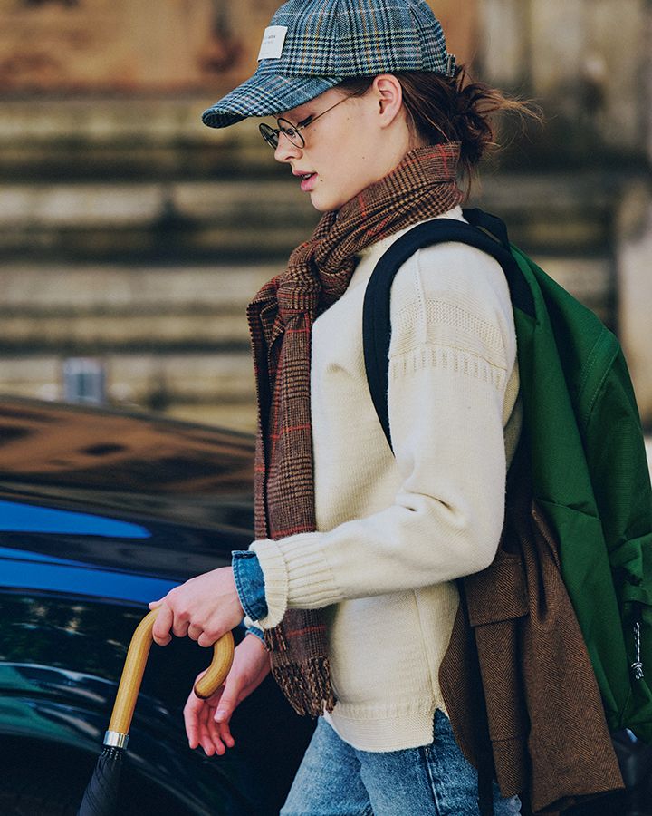 寒い日のオシャレはセーターで決まり！デニムに合う着回し力抜群のニットたち