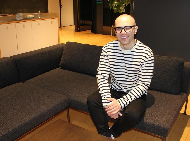 画像: ア・グレイト・ビッグ・ワールドのイアン・アクセルにインタビュー