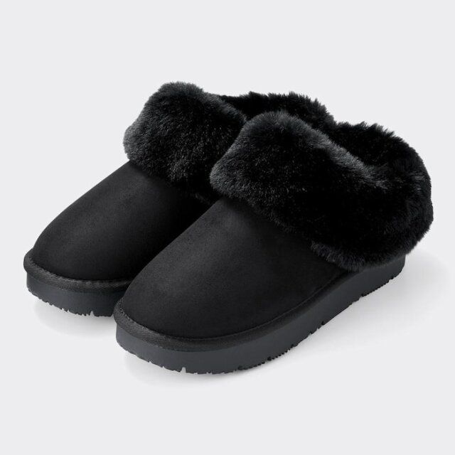 GUの黒シューズ