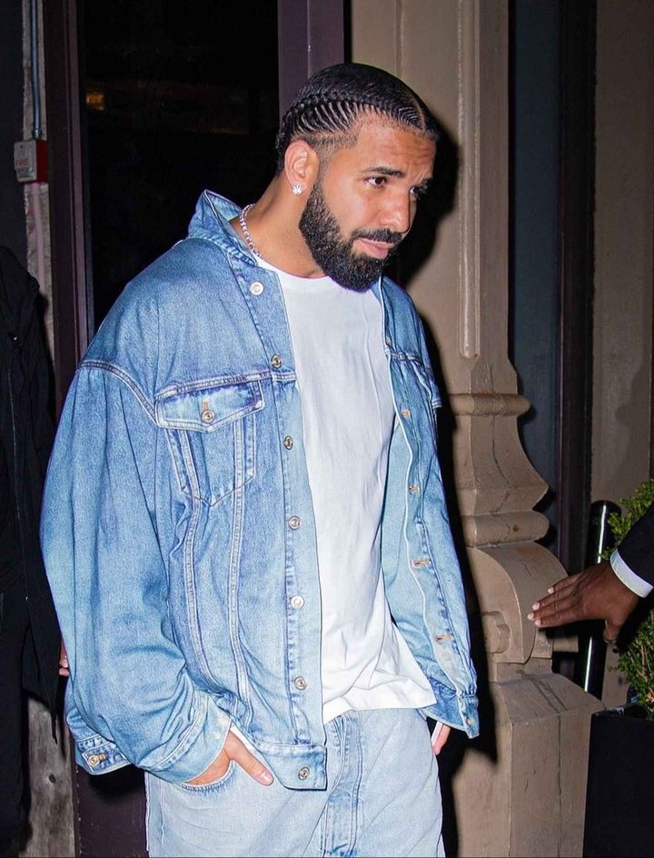 画像2: カミラ・カベロとドレイクがタークス・カイコス諸島で対面