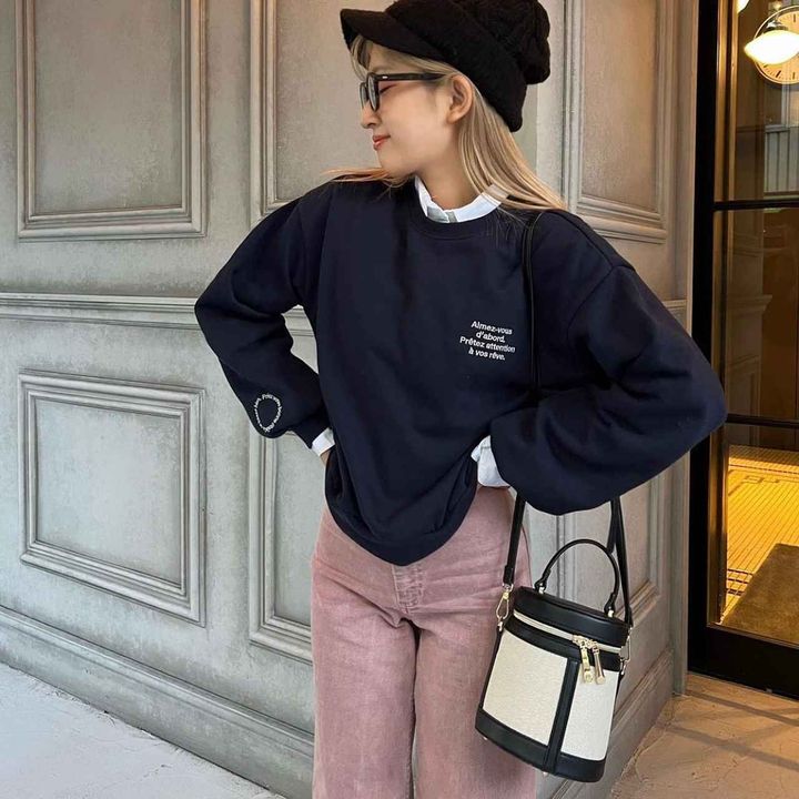 画像: ショルダーバッグとしても使えるのも嬉しいポイント。 出典：Instagram