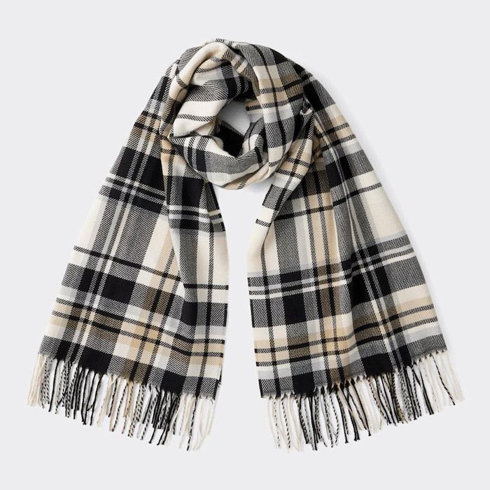 画像2: 出典：GU