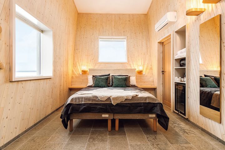 スウェーデン〈アークティック・バス〉水上キャビン