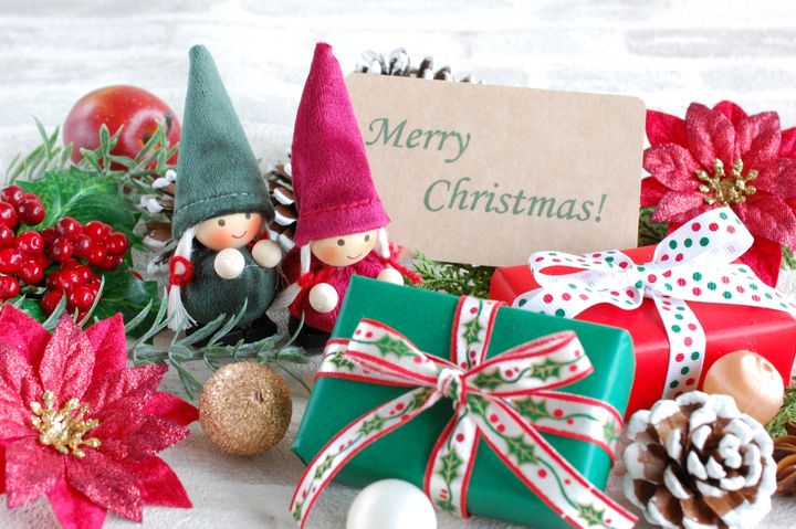 子どもがサンタクロース宛ての手紙を通じて、高額な製品を要求したらどうする？