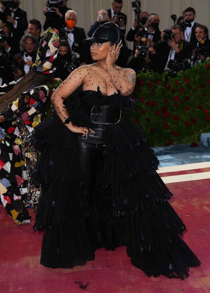 画像1: 乳房縮小手術を受けたきっかけはメットガラの衣装