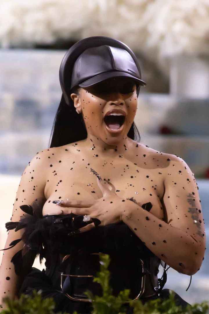 画像2: 乳房縮小手術を受けたきっかけはメットガラの衣装