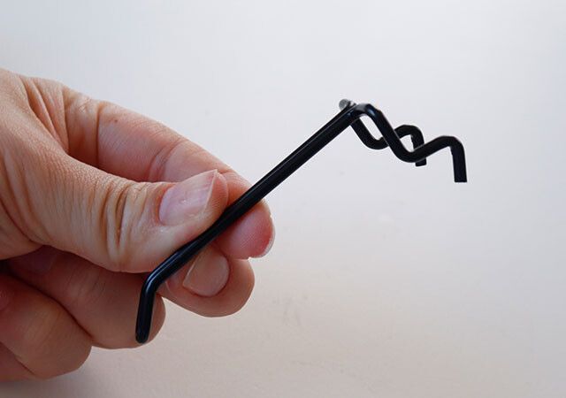 キャンドゥのパンチングボード用木板フックでディスプレイ型の収納が作れる