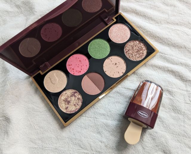 Häagen-Dazs Cosme Set Book