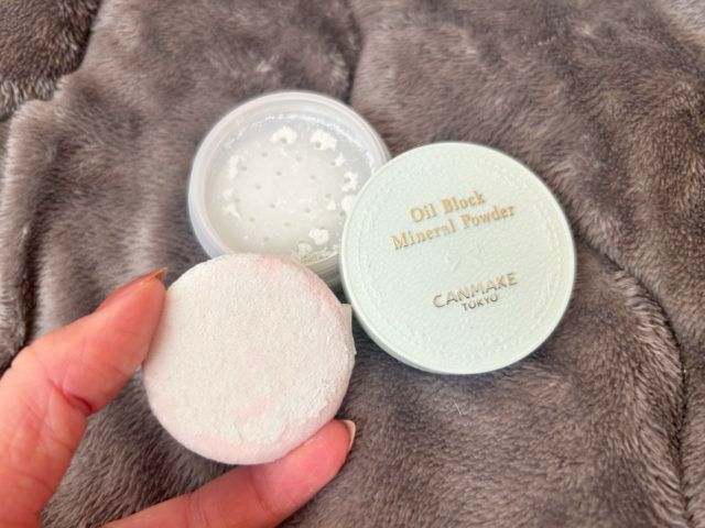 キャンメイクオイルブロックミネラルパウダー