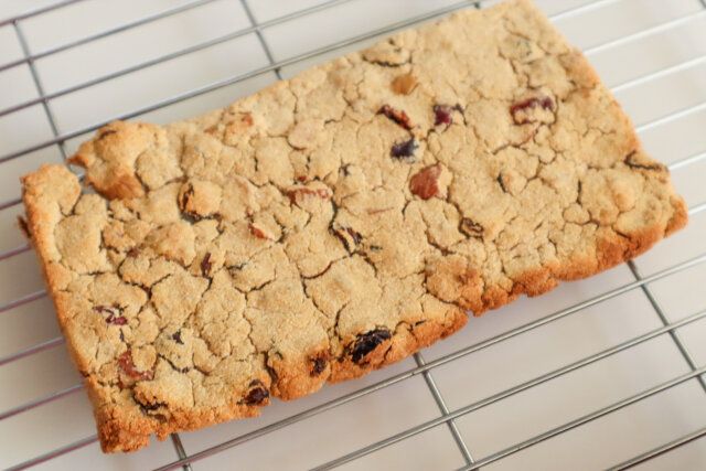 フルーツとナッツのおからバー レシピ オーブンで焼く